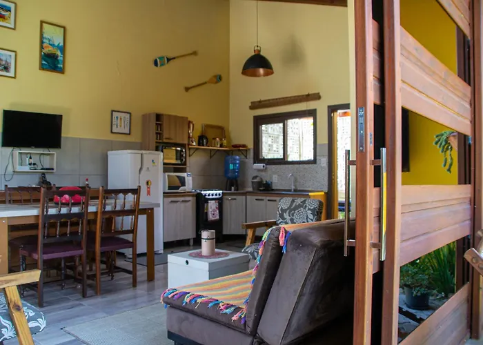 A Casa Amarela - Conforto E Tranquilidade Proximo Ao Mar